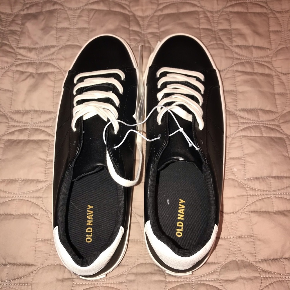 Women’s Old Navy Faux Leather Sneakers